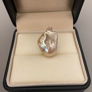 Natural Baroque Pearl